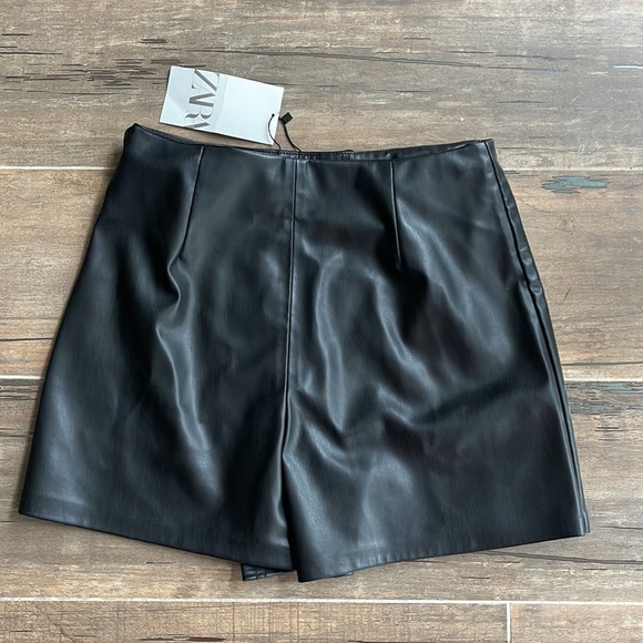 ZARA FAUX LEATHER SKORT - Picture 9 of 14